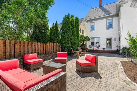 138 Lothrop St, Beverly, MA 01915 photo 39