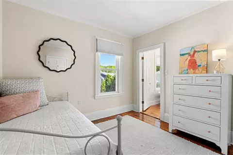 138 Lothrop St, Beverly, MA 01915 photo 31