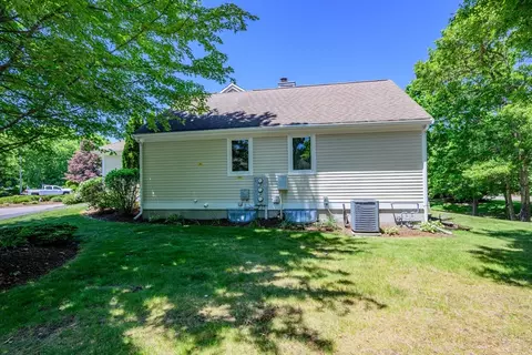 Exterior - 1 Sandview Ter #1, Mashpee, MA 02649 photo 4 of 6
