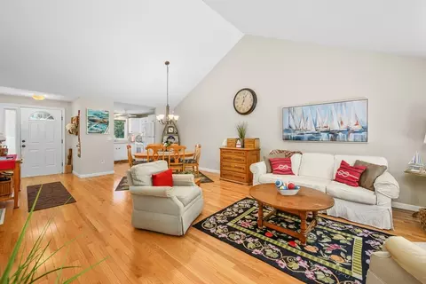 Living - 1 Sandview Ter #1, Mashpee, MA 02649 photo 3 of 6