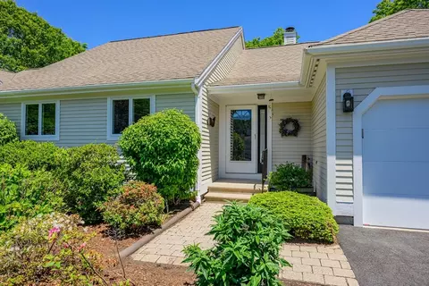 Exterior - 1 Sandview Ter #1, Mashpee, MA 02649 photo 2 of 6