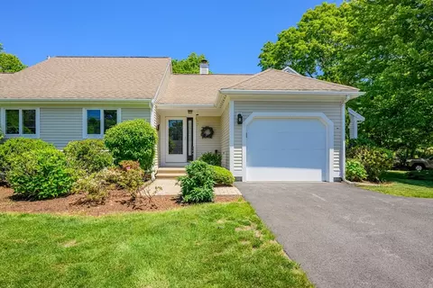 1 Sandview Ter #1, Mashpee, MA 02649