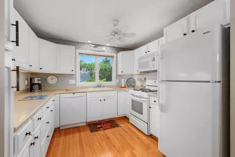 Kitchen - 1 Sandview Ter #1, Mashpee, MA 02649 photo 1 of 4