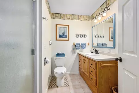 Bath - 1 Sandview Ter #1, Mashpee, MA 02649 photo 2 of 2