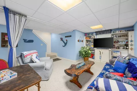 Living - 1 Sandview Ter #1, Mashpee, MA 02649 photo 5 of 6