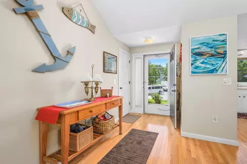 Entry Way - 1 Sandview Ter #1, Mashpee, MA 02649 photo 1 of 2