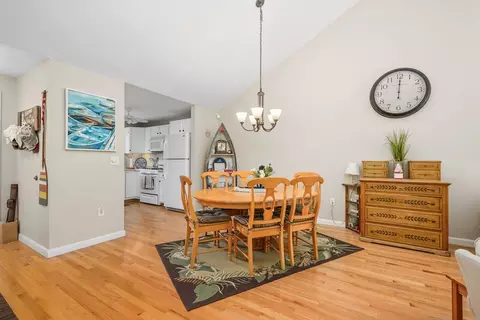 Dining - 1 Sandview Ter #1, Mashpee, MA 02649 photo 2 of 3