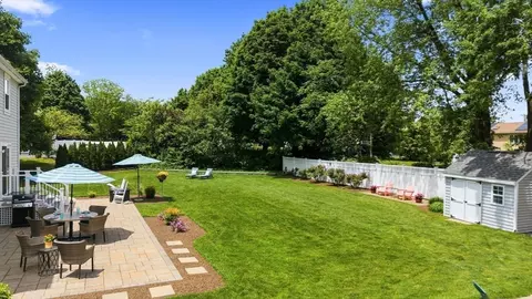92 Everett St, Somerset, MA 02726 photo 32