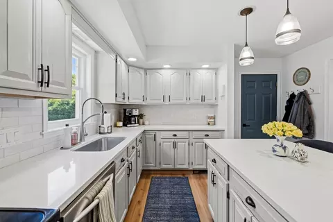 92 Everett St, Somerset, MA 02726 photo 11