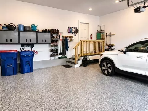 Exterior - 15 Beacon St #15, Wareham, MA 02558 photo 5 of 6