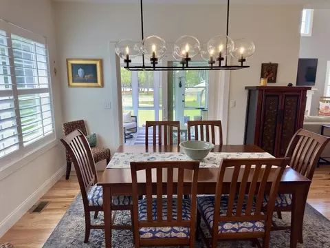 Dining - 15 Beacon St #15, Wareham, MA 02558 photo 1 of 3