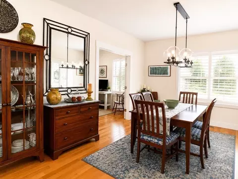 Dining - 15 Beacon St #15, Wareham, MA 02558 photo 3 of 3