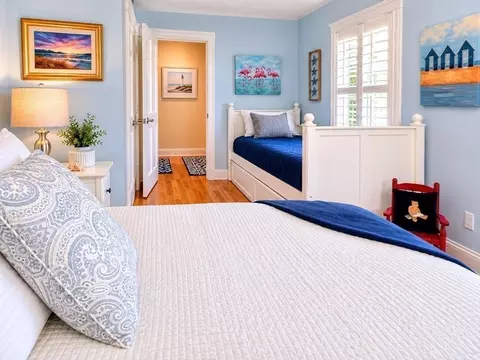 Bedroom - 15 Beacon St #15, Wareham, MA 02558 photo 1 of 3