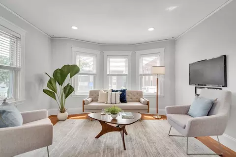 419 Belgrade Ave #2, Boston, MA 02132