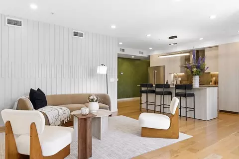 187-191 Condor St #5, Boston, MA 02128