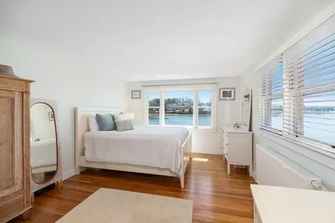 Bedroom - 8 Bickford Way, Gloucester, MA 01930 photo 2 of 4