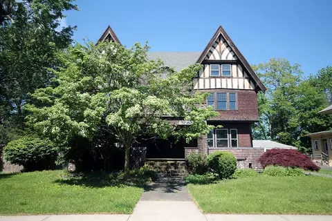 Exterior - 50 Bellevue Ave, Springfield, MA 01108 photo 4 of 5