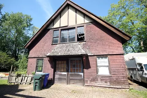 Exterior - 50 Bellevue Ave, Springfield, MA 01108 photo 2 of 5