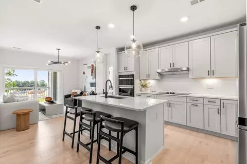 30 Coppersmith Way #410, Canton, MA 02021