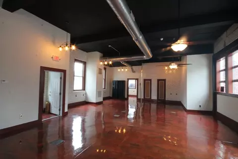 Other - 1043 Sumner Ave, Springfield, MA 01118 photo 2 of 6
