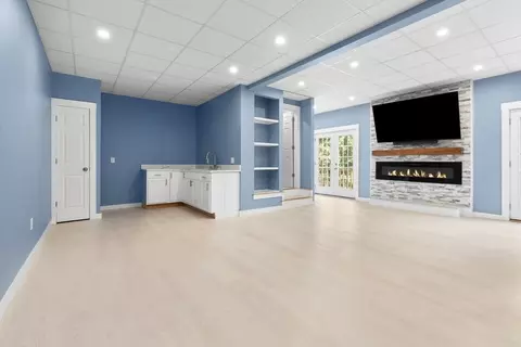 6 Kent Rd, Gloucester, MA 01930 photo 5
