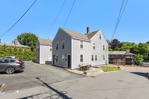 Exterior - 67-71 North St, Hingham, MA 02043 photo 2 of 5