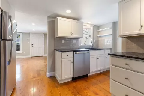 Entry Way - 67-71 North St, Hingham, MA 02043 photo 2 of 2