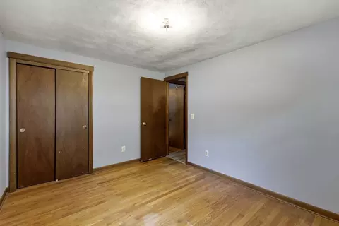 64 Tioga St, Springfield, MA 01128 photo 19