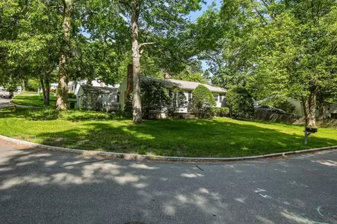 64 Tioga St, Springfield, MA 01128 photo 20