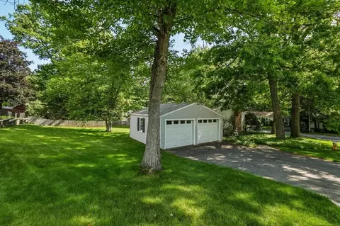 64 Tioga St, Springfield, MA 01128 photo 26