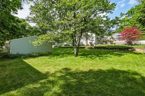 64 Tioga St, Springfield, MA 01128 photo 23
