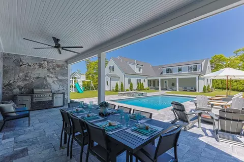 83 Sisters Cir, Yarmouth, MA 02675
