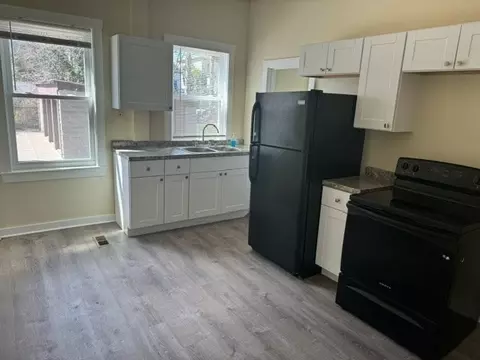 286 Grove St, Fall River, MA 02720 photo 2
