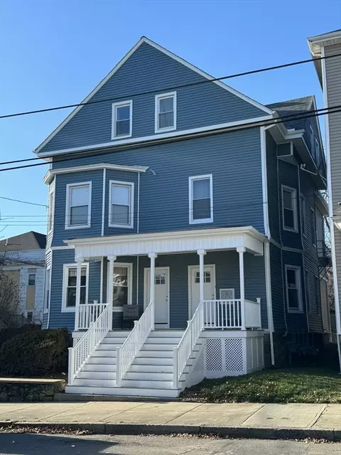 286 Grove St, Fall River, MA 02720