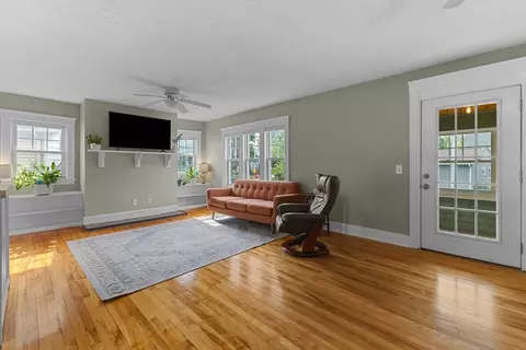 Living - 2 Davidson Rd, Worcester, MA 01605 photo 1 of 6