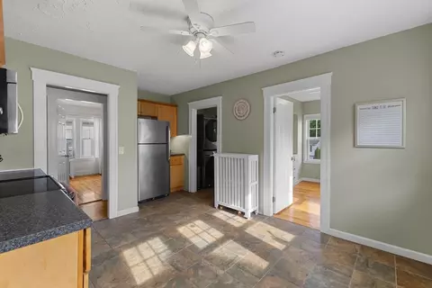 Entry Way - 2 Davidson Rd, Worcester, MA 01605 photo 1 of 1