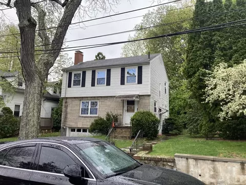 46 Brucewood St, Boston, MA 02132