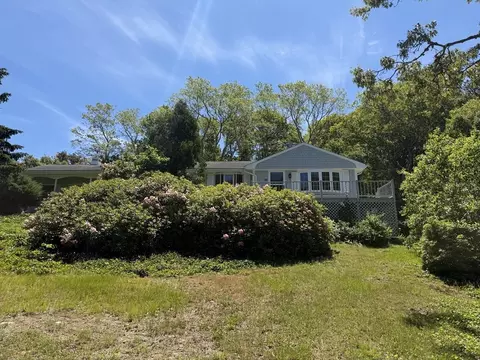98 Old Hls, Dennis, MA 02638