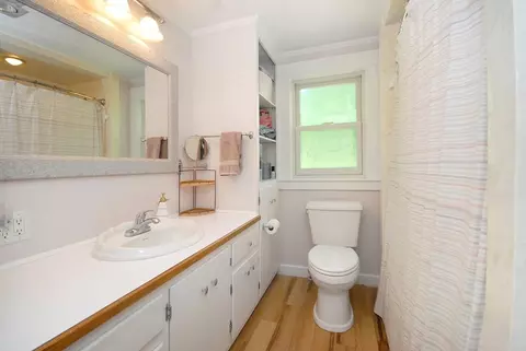 Bath - 2 Sherman St, Maynard, MA 01754 photo 2 of 2