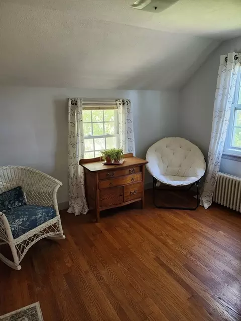 235 Chalmers St, Springfield, MA 01118 photo 24