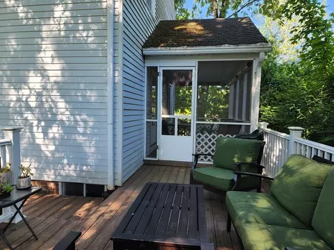 235 Chalmers St, Springfield, MA 01118 photo 7