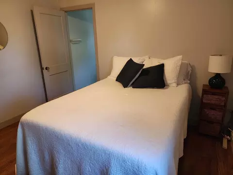 235 Chalmers St, Springfield, MA 01118 photo 23