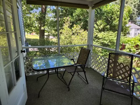 235 Chalmers St, Springfield, MA 01118 photo 9