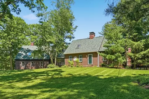 770 Boxford St, North Andover, MA 01845