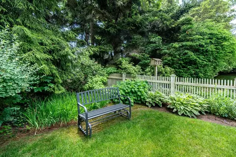 Exterior - 156 E Bay Rd, Osterville, MA 02655 photo 9 of 9