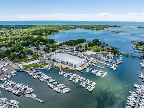 View/Area - 156 E Bay Rd, Osterville, MA 02655 photo 6 of 6