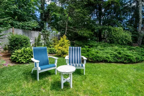 Exterior - 156 E Bay Rd, Osterville, MA 02655 photo 8 of 9