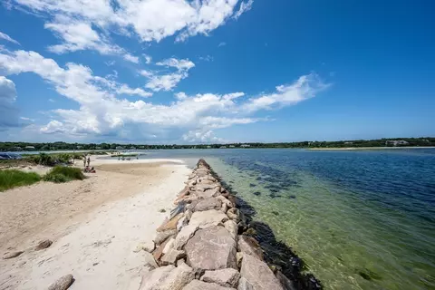 View/Area - 156 E Bay Rd, Osterville, MA 02655 photo 4 of 6