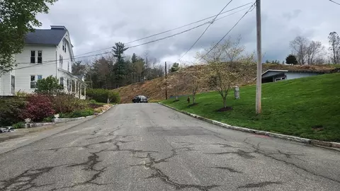Exterior - 54 Bacon St, Warren, MA 01083 photo 5 of 7