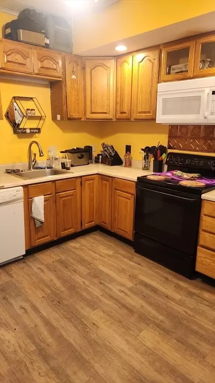 Kitchen - 54 Bacon St, Warren, MA 01083 photo 1 of 5